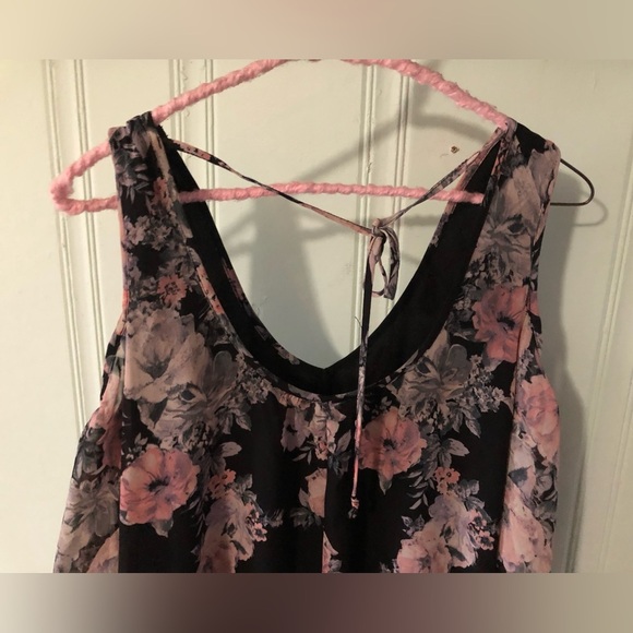 ๐ Maurices | Cold Shoulder Dress - Picture 3 of 4